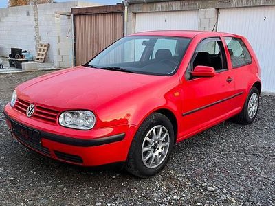 Rot Gebraucht 1999 VW Golf Basis Limousine | 2.300 € (Fairer Preis)