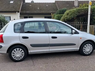 Brugt Honda Civic 90 HK (66 kW) 2003 Grå Sedan