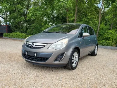 Brugt Opel Corsa Satellite 101 HK (74 kW) 2011 Brun Hatchback