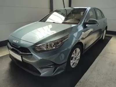 Używany Kia Ceed Edition 7 101 KM (74 kW) 2022 Szary Hatchback