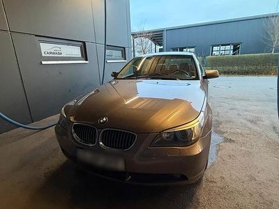 Gebraucht BMW 525 218 PS (160 kW) 2005 Braun Limousine