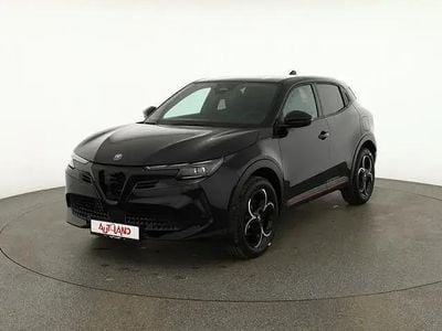 Ny Alfa Romeo Junior Edizione Speciale 145 HK (106 kW) 2025 Svart SUV