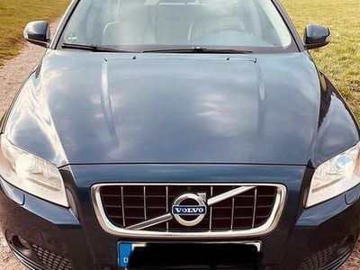 Gebraucht Volvo V70 205 PS (150 kW) 2011 Blau Kombi