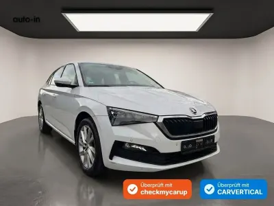 Gebraucht Skoda Scala Style 116 PS (85 kW) 2020 Weiß Kleinwagen