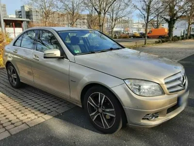 Gebraucht Mercedes 220 170 PS (125 kW) 2010 Andere farben Limousine