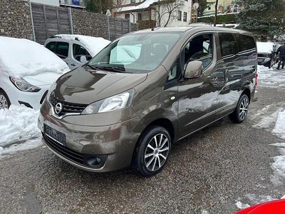 Gold Gebraucht 2015 Nissan Evalia Tekna Van / Kleinbus | 11.500 € (Guter Preis)