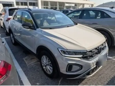 Gebraucht VW T-Roc Life 150 PS (110 kW) 2023 Grau SUV