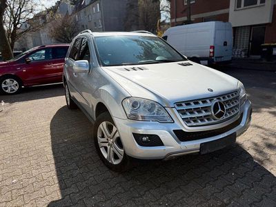 Gebraucht Mercedes ML280 Sport 190 PS (139 kW) 2008 Silber SUV
