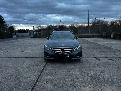 Mercedes E220