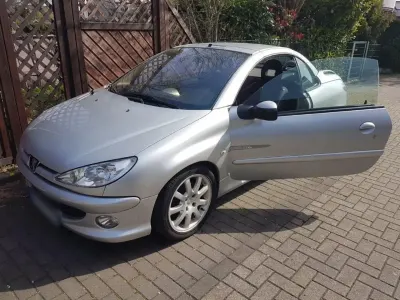 Gebraucht Peugeot 206 CC 109 PS (80 kW) 2005 Grau Cabrio