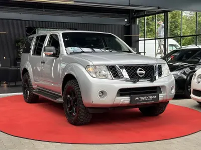 Gebraucht Nissan Pathfinder XE 190 PS (139 kW) 2010 Silber SUV
