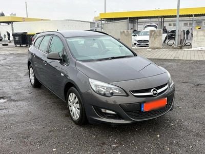 Gebraucht Opel Astra Sport 130 PS (95 kW) 2015 Grau Kombi