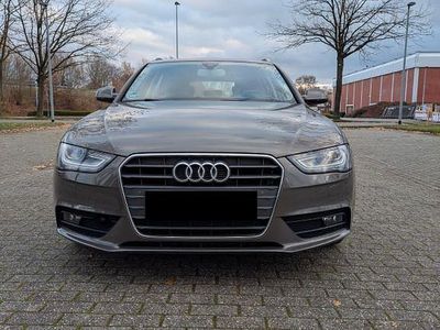 Gebraucht Audi A4 Ambiente 136 PS (100 kW) 2014 Grau Kombi