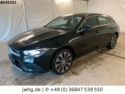 Gebraucht Mercedes CLA250e Shooting Brake 218 PS (160 kW) 2022 Schwarz Kombi