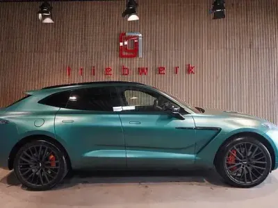 Gebraucht Aston Martin DBX 551 PS (405 kW) 2022 Grün SUV