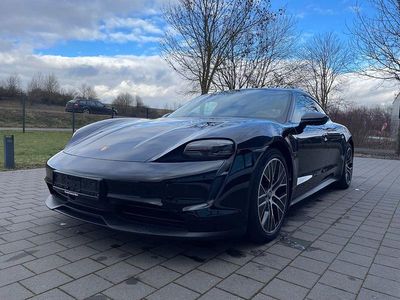 Usado Porsche Taycan Performance Package 350 kW (476 HP) 2021 Preto Sedan