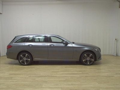 Gebraucht Mercedes C300e Avantgarde 306 PS (225 kW) 2020 Grau Kombi