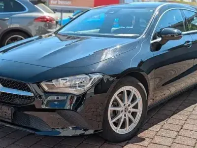 Gebraucht Mercedes CLA180 150 PS (110 kW) 2023 Schwarz Limousine