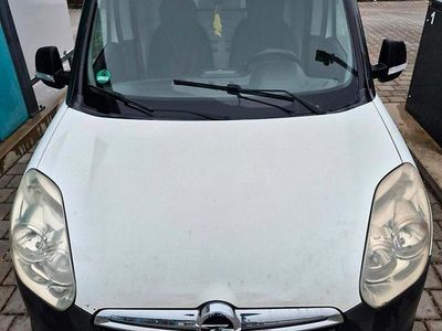 Gebraucht Opel Combo 90 PS (66 kW) 2011 Weiß Van / Kleinbus
