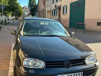 Gebraucht VW Golf IV 75 PS (55 kW) 2000 Schwarz Kleinwagen