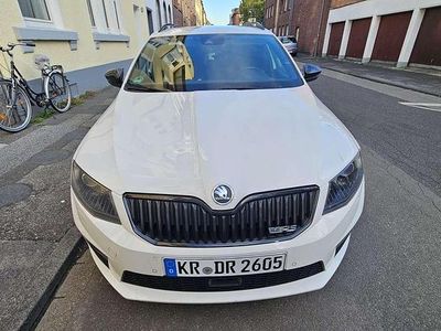 Gebraucht Skoda Octavia RS 184 PS (135 kW) 2014 Weiß Kombi