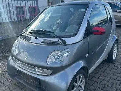 Gebraucht Smart ForTwo Coupé Passion 61 PS (44 kW) 2006 Tridionsicherheitszelle silbe Coupé