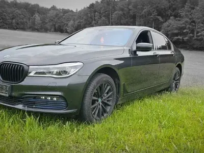 Gebraucht BMW 730L Performance 265 PS (194 kW) 2016 Schwarz Limousine