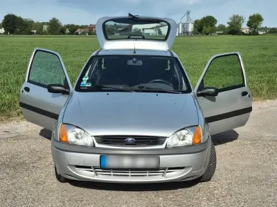 Brugt Ford Fiesta 75 HK (55 kW) 2000 Grå Hatchback