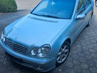 Gebraucht Mercedes C200 Classic 163 PS (119 kW) 2004 Grau Limousine