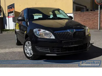 Gebraucht Skoda Fabia Cool Edition 60 PS (44 kW) 2013 Schwarzmagic perleffekt Limousine