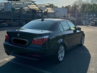 BMW 523