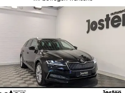 Usata Skoda Superb Style 218 CV (160 kW) 2022 Nero Station wagon