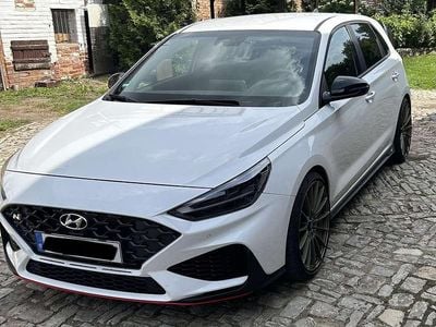 Weiß Gebraucht 2024 Hyundai i30 N Performance Limousine | 29.500 € (Fairer Preis)