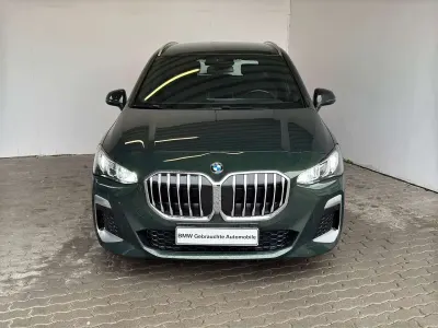 Gebraucht BMW 218 Active Tourer M Sport 150 PS (110 kW) 2023 Grün Van / Kleinbus