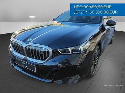 Schwarz Neu 2026 BMW i5 M Sport Kombi | 68.990 €