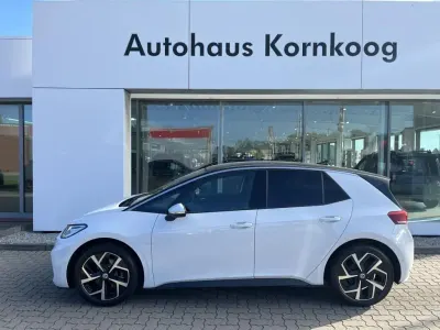 Gebraucht VW ID.3 Pro 150 kW (204 PS) 2024 Gletscherweiß metallic (metallic) Kleinwagen