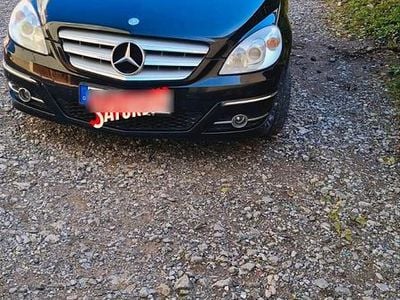 Mercedes B200