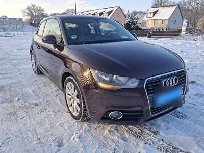 Violet Gebraucht 2012 Audi A1 Design Kleinwagen | 4.900 € (Superpreis)