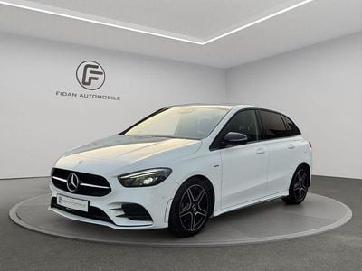 Gebraucht Mercedes B180 AMG line 136 PS (100 kW) 2021 Weiß Van / Kleinbus