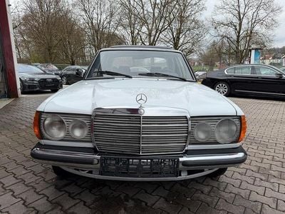 Gebraucht Mercedes 250 130 PS (95 kW) 1987 Weiß Limousine