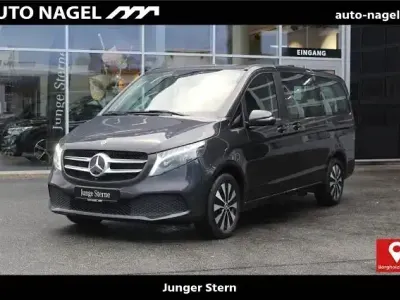 Usata Mercedes V220 163 CV (119 kW) 2023 Grigio Monovolume