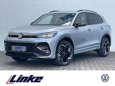 Neu VW Tiguan R-line 204 PS (150 kW) 2026 Oyster silver metallic SUV