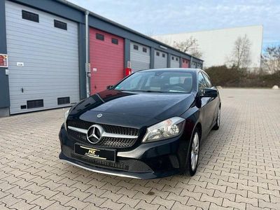 Gebraucht Mercedes A180 AMG 122 PS (89 kW) 2017 Schwarz Limousine
