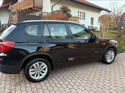Schwarz Gebraucht 2011 BMW X3 SUV | 12.700 € (Fairer Preis)