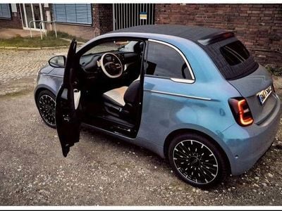 Gebraucht Fiat 500e La Prima 86 kW (118 PS) 2022 Schwarz Cabrio