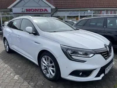 Gebraucht Renault Mégane GrandTour Intens 132 PS (97 kW) 2018 Gletscherweiss Kombi