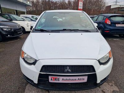Weiß Gebraucht 2011 Mitsubishi Colt Invite Limousine | 1.650 € (Fairer Preis)