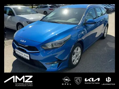 Używany Kia Ceed Sportswagon Vision 160 KM (117 kW) 2022 Niebieski Kombi