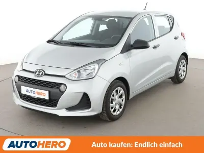 Gebraucht Hyundai i10 Basis 67 PS (49 kW) 2017 Silber Kleinwagen