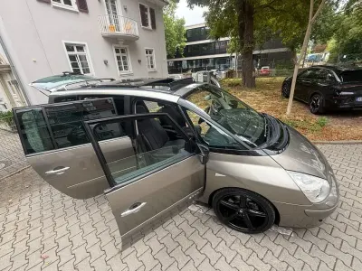 Gebraucht Renault Grand Espace 173 PS (127 kW) 2011 Braun Van / Kleinbus